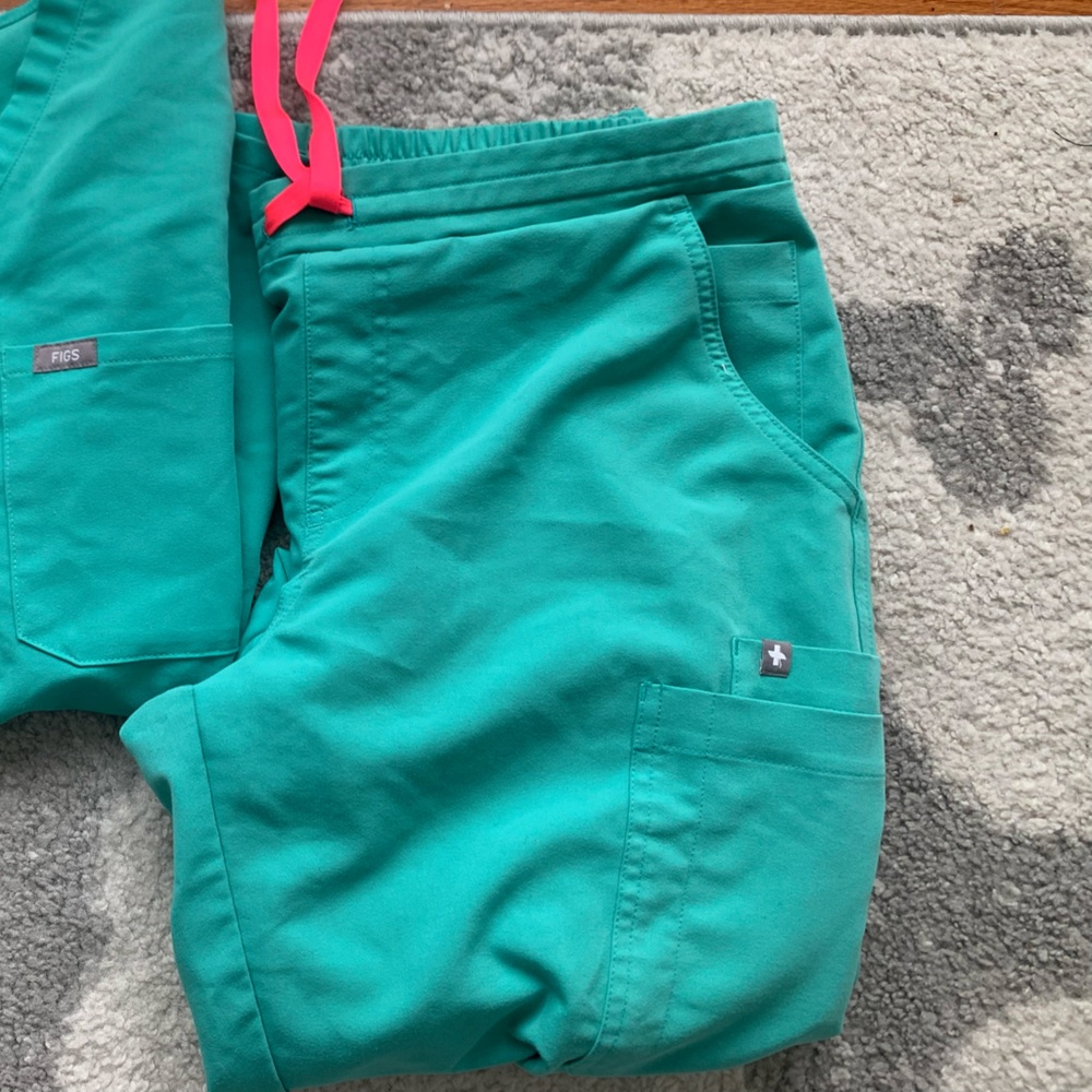 FIGS Surgical Green Yola Pants